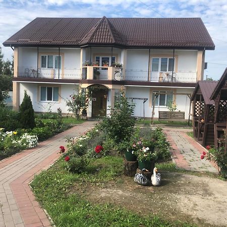 Parusa Maklaia Baturyn Extérieur photo